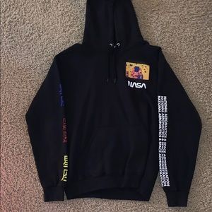 men’s black nasa sweatshirt